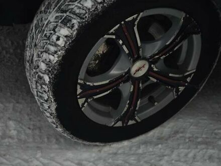 Белый ВАЗ 2172 Priora, объемом двигателя 1.6 л и пробегом 210 тыс. км за 3000 $, фото 1 на Automoto.ua