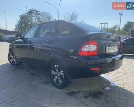 Черный ВАЗ 2172 Priora, объемом двигателя 1.6 л и пробегом 130 тыс. км за 2000 $, фото 6 на Automoto.ua