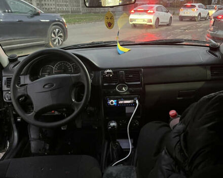 Чорний ВАЗ 2172 Priora, об'ємом двигуна 1.6 л та пробігом 245 тис. км за 2950 $, фото 12 на Automoto.ua