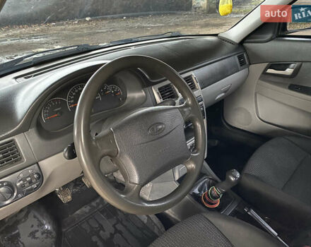 Черный ВАЗ 2172 Priora, объемом двигателя 1.6 л и пробегом 146 тыс. км за 1950 $, фото 18 на Automoto.ua