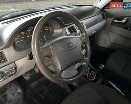 Черный ВАЗ 2172 Priora, объемом двигателя 1.6 л и пробегом 146 тыс. км за 1950 $, фото 13 на Automoto.ua