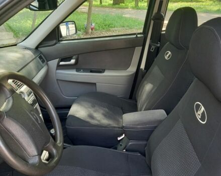 Черный ВАЗ 2172 Priora, объемом двигателя 1.6 л и пробегом 180 тыс. км за 2950 $, фото 6 на Automoto.ua