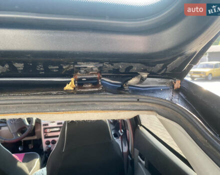 Черный ВАЗ 2172 Priora, объемом двигателя 1.6 л и пробегом 130 тыс. км за 2000 $, фото 20 на Automoto.ua