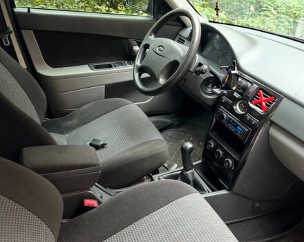 Черный ВАЗ 2172 Priora, объемом двигателя 1.6 л и пробегом 198 тыс. км за 2499 $, фото 10 на Automoto.ua