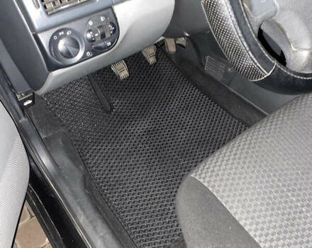 Чорний ВАЗ 2172 Priora, об'ємом двигуна 1.6 л та пробігом 134 тис. км за 2900 $, фото 7 на Automoto.ua