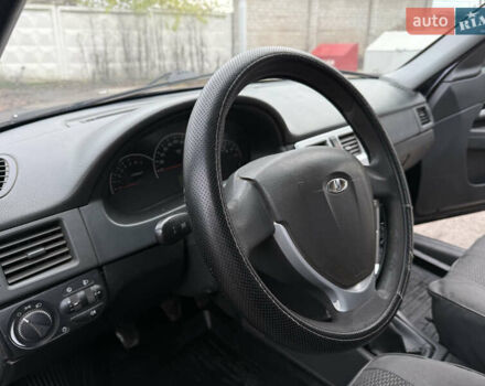 Черный ВАЗ 2172 Priora, объемом двигателя 1.6 л и пробегом 200 тыс. км за 3000 $, фото 24 на Automoto.ua