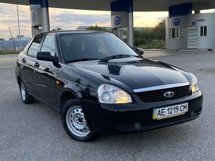 ВАЗ 2172 Priora 2008 в Новомосковске на Automoto.ua Черный ВАЗ 2172 Priora, объемом двигателя 1.6 л и пробегом 77 тыс. км за 2799 $, фото 1 на Automoto.ua