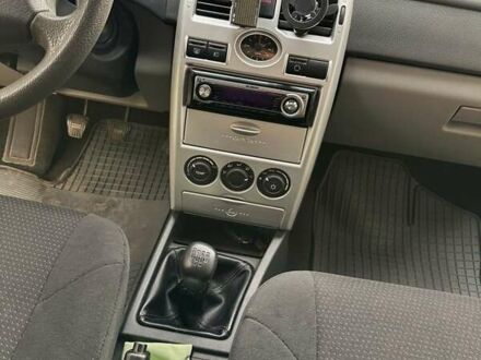 Черный ВАЗ 2172 Priora, объемом двигателя 1.6 л и пробегом 97 тыс. км за 2200 $, фото 1 на Automoto.ua