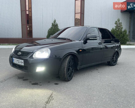 Чорний ВАЗ 2172 Priora, об'ємом двигуна 1.6 л та пробігом 260 тис. км за 4500 $, фото 1 на Automoto.ua
