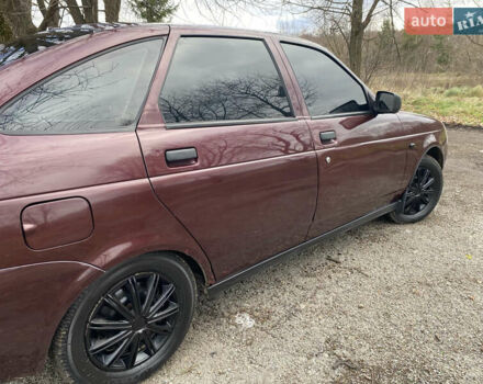 Красный ВАЗ 2172 Priora, объемом двигателя 1.6 л и пробегом 210 тыс. км за 2150 $, фото 5 на Automoto.ua