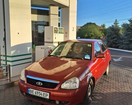 Красный ВАЗ 2172 Priora, объемом двигателя 1.6 л и пробегом 149 тыс. км за 3000 $, фото 2 на Automoto.ua