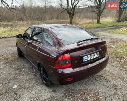 Красный ВАЗ 2172 Priora, объемом двигателя 1.6 л и пробегом 210 тыс. км за 2150 $, фото 2 на Automoto.ua