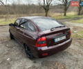 Красный ВАЗ 2172 Priora, объемом двигателя 1.6 л и пробегом 210 тыс. км за 2150 $, фото 2 на Automoto.ua