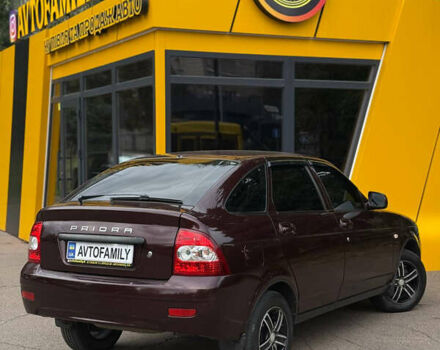 Красный ВАЗ 2172 Priora, объемом двигателя 1.6 л и пробегом 158 тыс. км за 2999 $, фото 4 на Automoto.ua