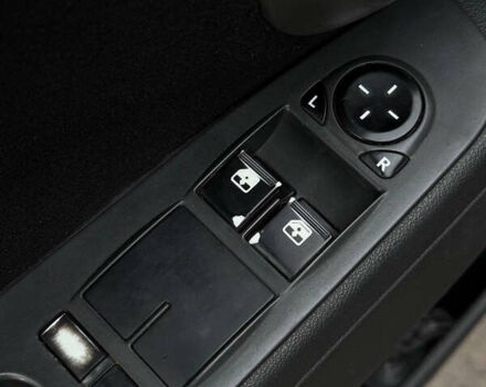 Красный ВАЗ 2172 Priora, объемом двигателя 1.6 л и пробегом 158 тыс. км за 2999 $, фото 14 на Automoto.ua