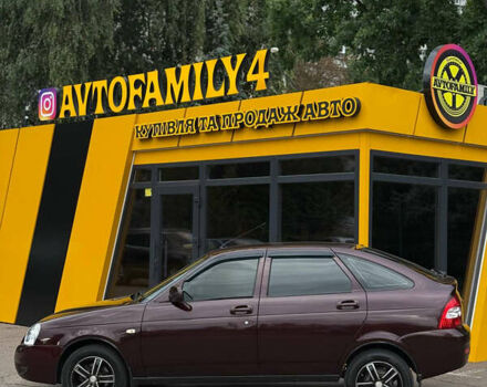 Красный ВАЗ 2172 Priora, объемом двигателя 1.6 л и пробегом 158 тыс. км за 2999 $, фото 7 на Automoto.ua