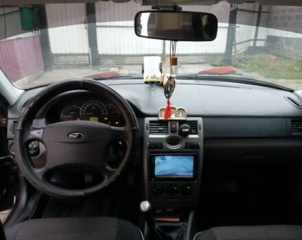 Червоний ВАЗ 2172 Priora, об'ємом двигуна 1 л та пробігом 98 тис. км за 3999 $, фото 3 на Automoto.ua