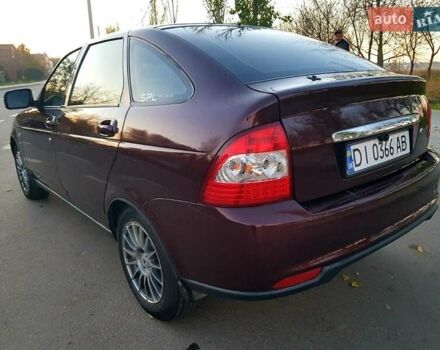 Красный ВАЗ 2172 Priora, объемом двигателя 1.6 л и пробегом 220 тыс. км за 3900 $, фото 2 на Automoto.ua