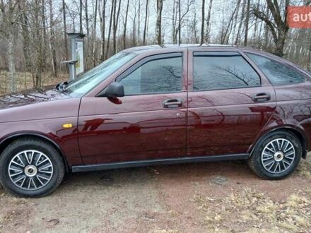 ВАЗ 2172 Priora 2010 в Романове на Automoto.ua Красный ВАЗ 2172 Priora, объемом двигателя 1.6 л и пробегом 289 тыс. км за 2550 $, фото 1 на Automoto.ua