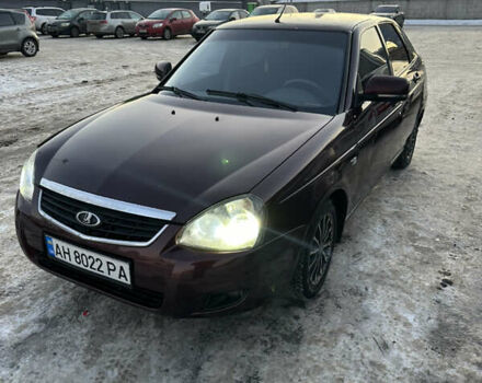 Червоний ВАЗ 2172 Priora, об'ємом двигуна 1.6 л та пробігом 210 тис. км за 3200 $, фото 1 на Automoto.ua