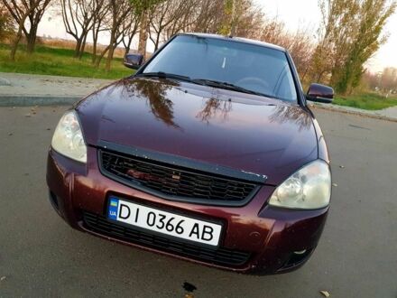 Червоний ВАЗ 2172 Priora, об'ємом двигуна 1.6 л та пробігом 220 тис. км за 3900 $, фото 1 на Automoto.ua
