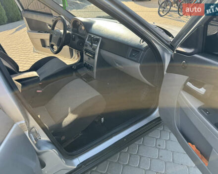Сірий ВАЗ 2172 Priora, об'ємом двигуна 1.6 л та пробігом 170 тис. км за 2299 $, фото 17 на Automoto.ua