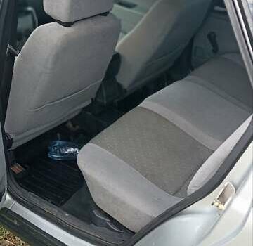 Серый ВАЗ 2172 Priora, объемом двигателя 1.6 л и пробегом 257 тыс. км за 1300 $, фото 5 на Automoto.ua