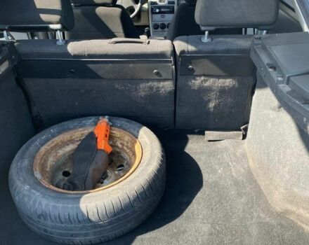 Сірий ВАЗ 2172 Priora, об'ємом двигуна 1.6 л та пробігом 220 тис. км за 1999 $, фото 8 на Automoto.ua