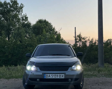 Серый ВАЗ 2172 Priora, объемом двигателя 1.6 л и пробегом 210 тыс. км за 2750 $, фото 1 на Automoto.ua