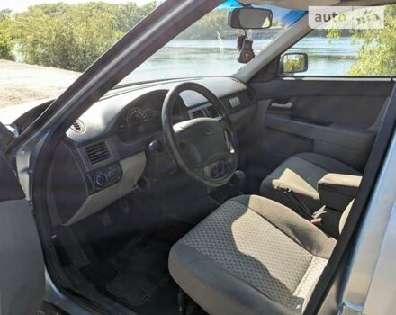 Сірий ВАЗ 2172 Priora, об'ємом двигуна 1.6 л та пробігом 259 тис. км за 2100 $, фото 17 на Automoto.ua