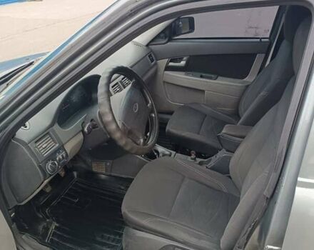 Серый ВАЗ 2172 Priora, объемом двигателя 1.6 л и пробегом 437 тыс. км за 2500 $, фото 1 на Automoto.ua