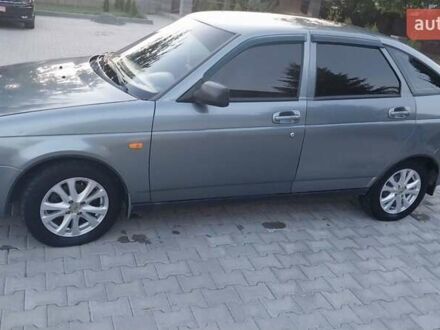 ВАЗ 2172 Priora 2008 в Мукачеве на Automoto.ua Серый ВАЗ 2172 Priora, объемом двигателя 1.6 л и пробегом 140 тыс. км за 3000 $, фото 1 на Automoto.ua