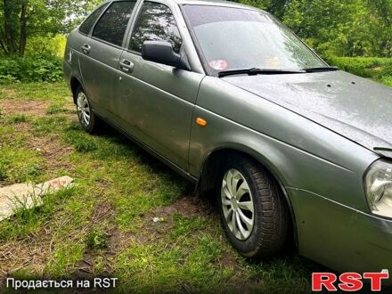 ВАЗ 2172 Priora 2008 в Буче на Automoto.ua Серый ВАЗ 2172 Priora, объемом двигателя 1.6 л и пробегом 204 тыс. км за 1650 $, фото 1 на Automoto.ua