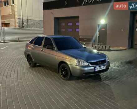 Серый ВАЗ 2172 Priora, объемом двигателя 1.6 л и пробегом 200 тыс. км за 2858 $, фото 1 на Automoto.ua