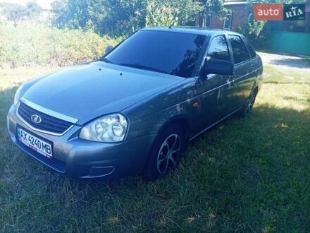 ВАЗ 2172 Priora 2013 у Золотоноше на Automoto.ua Сірий ВАЗ 2172 Priora, об'ємом двигуна 1.6 л та пробігом 180 тис. км за 2950 $, фото 1 на Automoto.ua