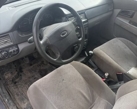 Синий ВАЗ 2172 Priora, объемом двигателя 1.6 л и пробегом 270 тыс. км за 1600 $, фото 7 на Automoto.ua