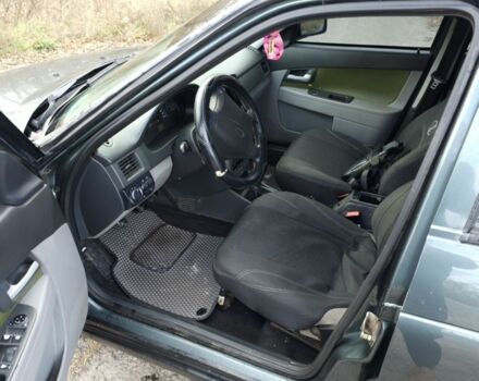 Зеленый ВАЗ 2172 Priora, объемом двигателя 1.6 л и пробегом 257 тыс. км за 3500 $, фото 5 на Automoto.ua