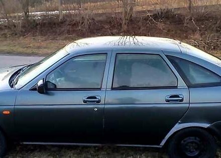 Зеленый ВАЗ 2172 Priora, объемом двигателя 1.6 л и пробегом 250 тыс. км за 2000 $, фото 3 на Automoto.ua