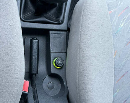 Зеленый ВАЗ 2172 Priora, объемом двигателя 1.6 л и пробегом 148 тыс. км за 3300 $, фото 25 на Automoto.ua