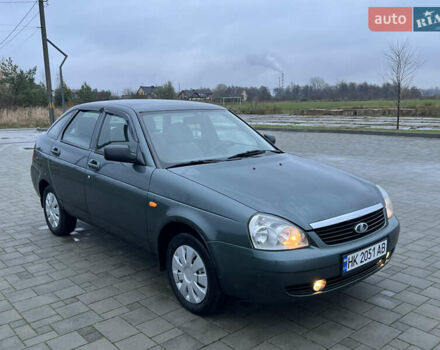 Зеленый ВАЗ 2172 Priora, объемом двигателя 1.6 л и пробегом 148 тыс. км за 3300 $, фото 2 на Automoto.ua