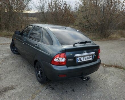 Зеленый ВАЗ 2172 Priora, объемом двигателя 1.6 л и пробегом 257 тыс. км за 3500 $, фото 2 на Automoto.ua