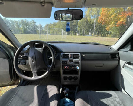 Зеленый ВАЗ 2172 Priora, объемом двигателя 1.6 л и пробегом 200 тыс. км за 2300 $, фото 5 на Automoto.ua