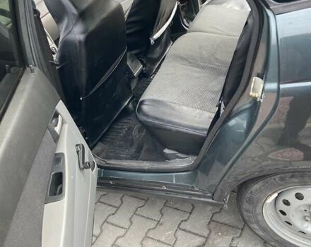 ВАЗ 2172 Priora 2011 у Тернополі на Automoto.ua Зелений ВАЗ 2172 Priora, об'ємом двигуна 1.6 л та пробігом 210 тис. км за 3499 $, фото 10 на Automoto.ua