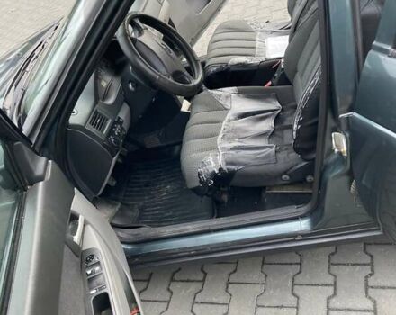 ВАЗ 2172 Priora 2011 у Тернополі на Automoto.ua Зелений ВАЗ 2172 Priora, об'ємом двигуна 1.6 л та пробігом 210 тис. км за 3499 $, фото 9 на Automoto.ua