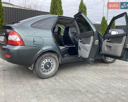 ВАЗ 2172 Priora 2011 у Тернополі на Automoto.ua Зелений ВАЗ 2172 Priora, об'ємом двигуна 1.6 л та пробігом 210 тис. км за 3499 $, фото 7 на Automoto.ua