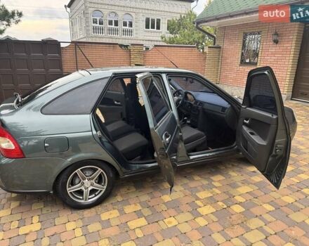 Зеленый ВАЗ 2172 Priora, объемом двигателя 1.6 л и пробегом 103 тыс. км за 4700 $, фото 10 на Automoto.ua