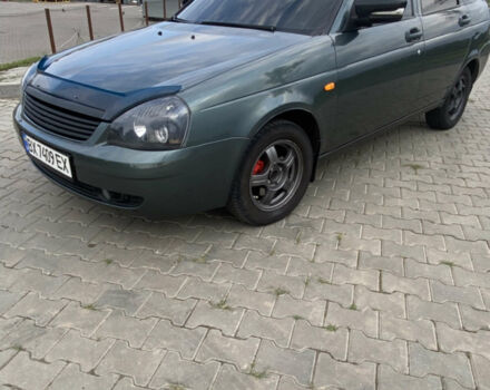 Зеленый ВАЗ 2172 Priora, объемом двигателя 1.6 л и пробегом 254 тыс. км за 3000 $, фото 1 на Automoto.ua