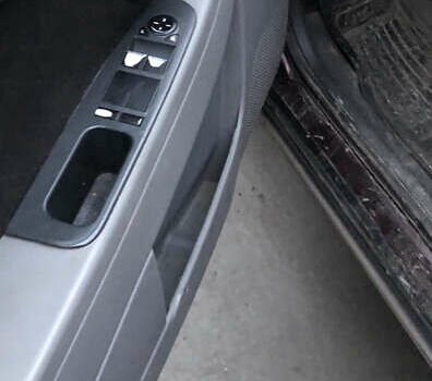 Красный ВАЗ 2173 Priora, объемом двигателя 1.6 л и пробегом 270 тыс. км за 2850 $, фото 28 на Automoto.ua