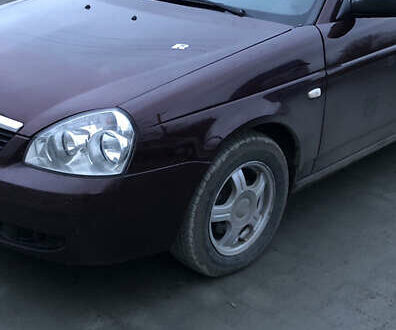 Красный ВАЗ 2173 Priora, объемом двигателя 1.6 л и пробегом 270 тыс. км за 2850 $, фото 1 на Automoto.ua