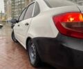 Белый ВАЗ 2190 Гранта, объемом двигателя 1.6 л и пробегом 110 тыс. км за 3000 $, фото 4 на Automoto.ua